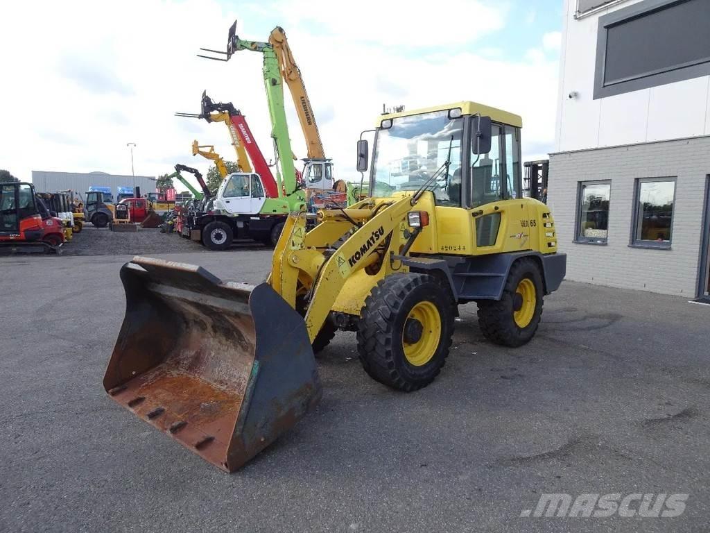 Komatsu WA65-3 Naudoti ratiniai krautuvai