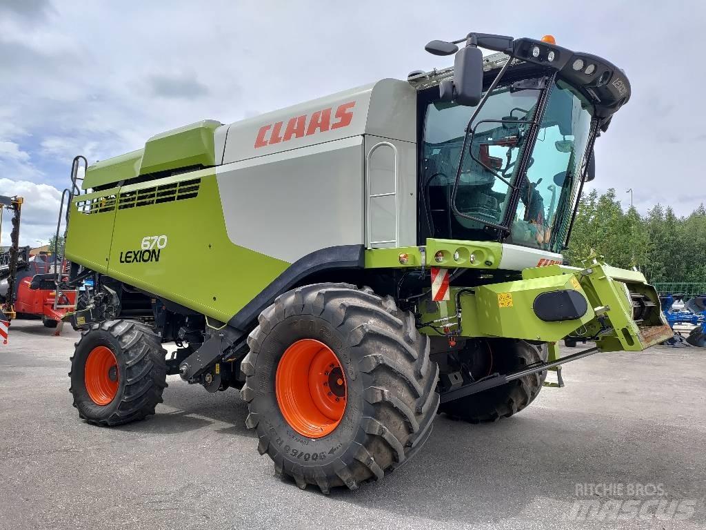 CLAAS Lexion 670 Derliaus nuėmimo kombainai