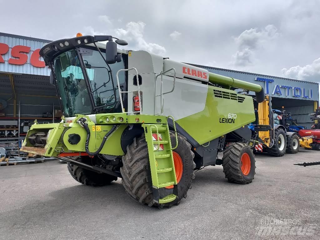 CLAAS Lexion 670 Derliaus nuėmimo kombainai