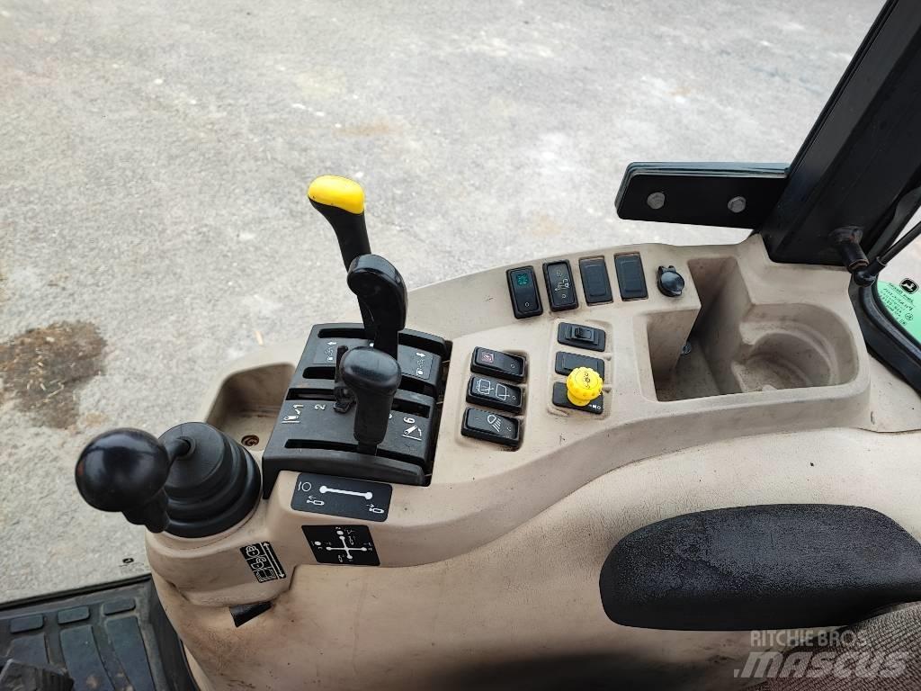 John Deere 3720 Naudoti kompaktiški traktoriai
