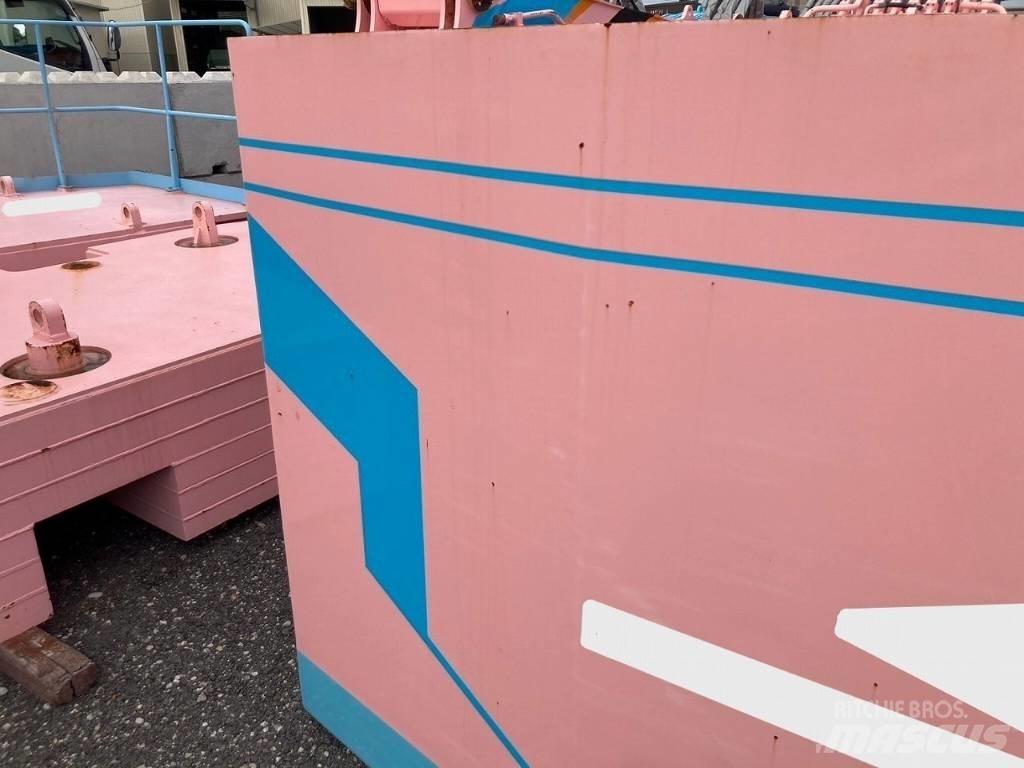 Kobelco SK2200D Visureigiai kranai