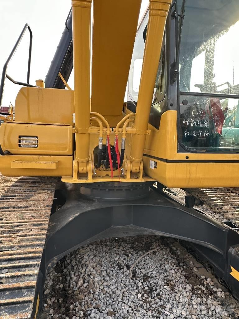 Komatsu PC 160 Vikšriniai ekskavatoriai