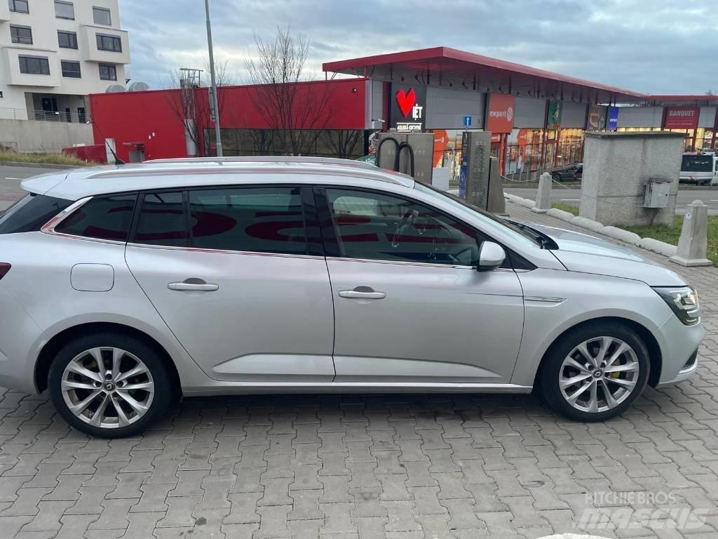 Renault Megane Lengvieji automobiliai