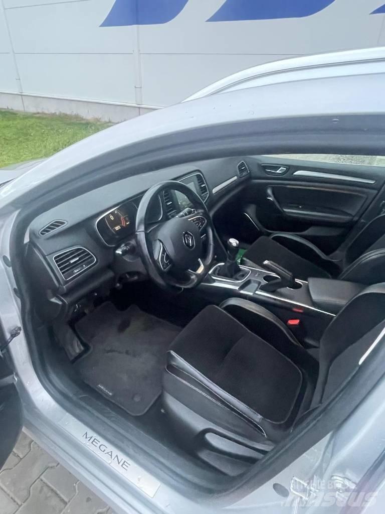 Renault Megane Lengvieji automobiliai