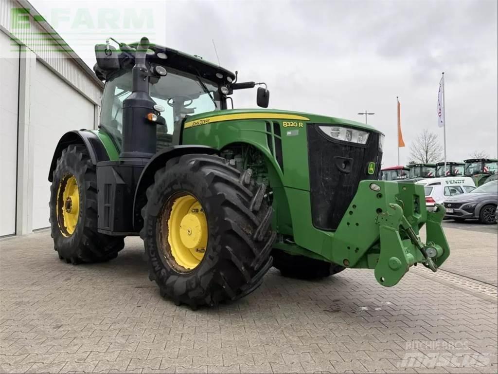 John Deere 8320 r Traktoriai