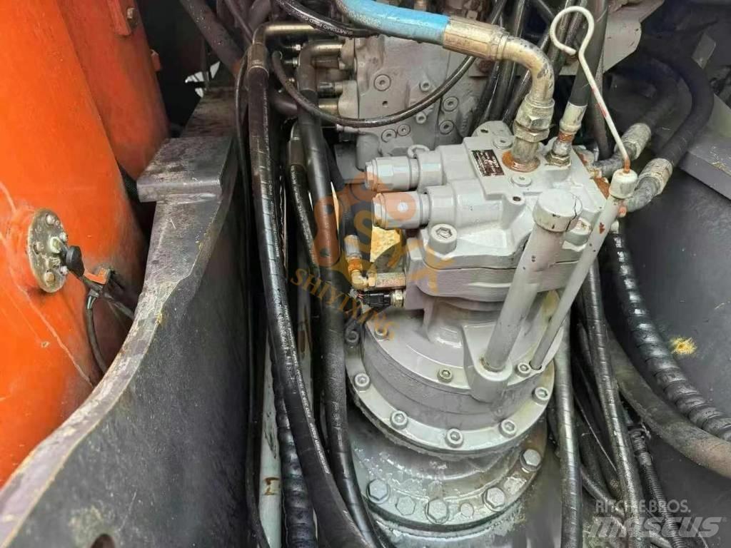 Hitachi EX 200-5G Vikšriniai ekskavatoriai