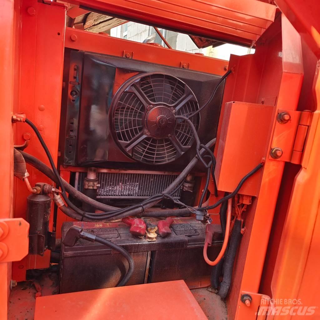 Hitachi ZX 70 Vikšriniai ekskavatoriai