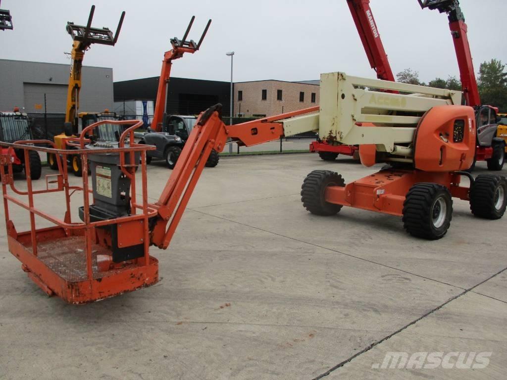 JLG 510 AJ  (557) Kompaktiškas savaeigis strėlinis keltuvas
