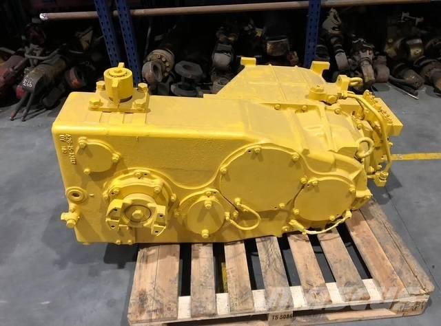 Komatsu WA 600-1 Transmisijos