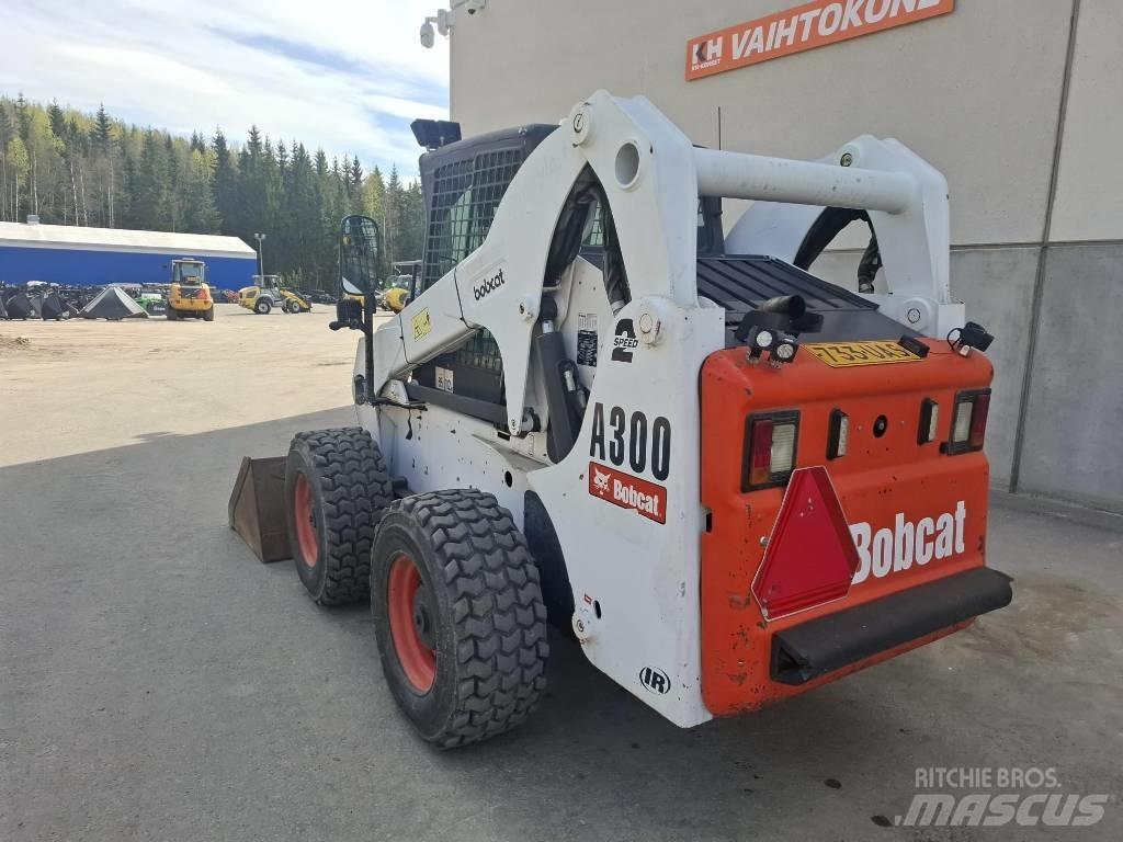 Bobcat A 300 Krautuvai su šoniniu pasukimu
