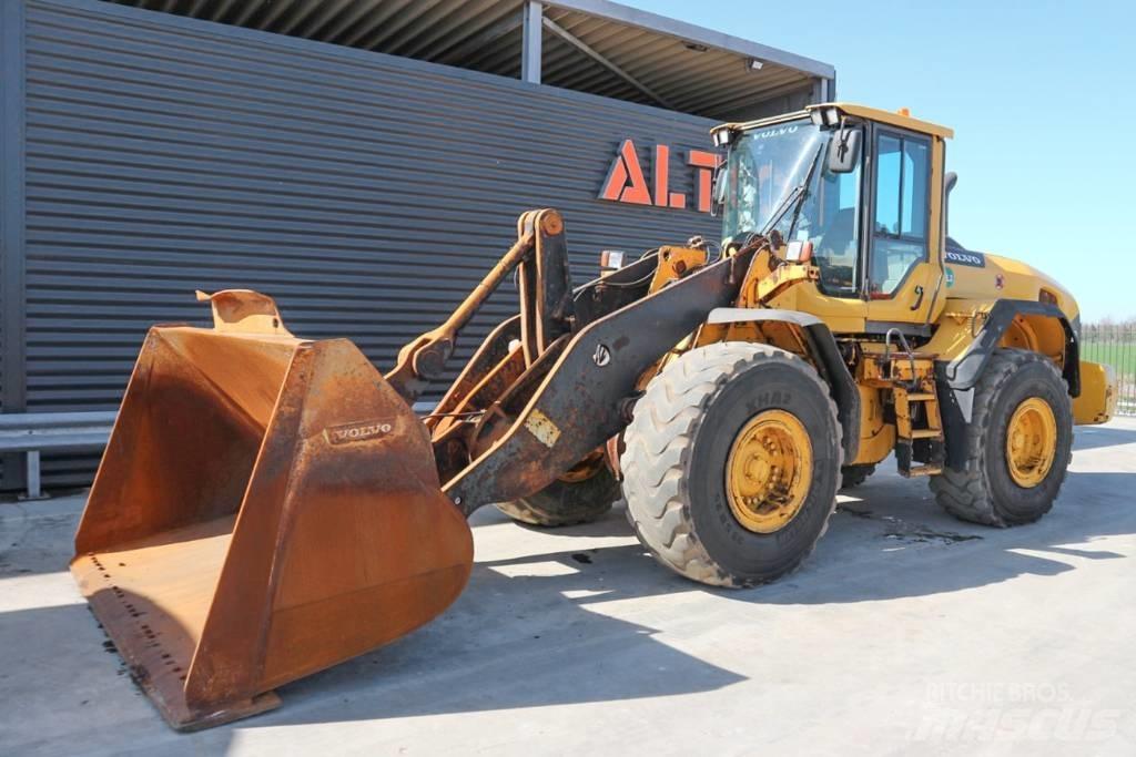 Volvo L120G Naudoti ratiniai krautuvai