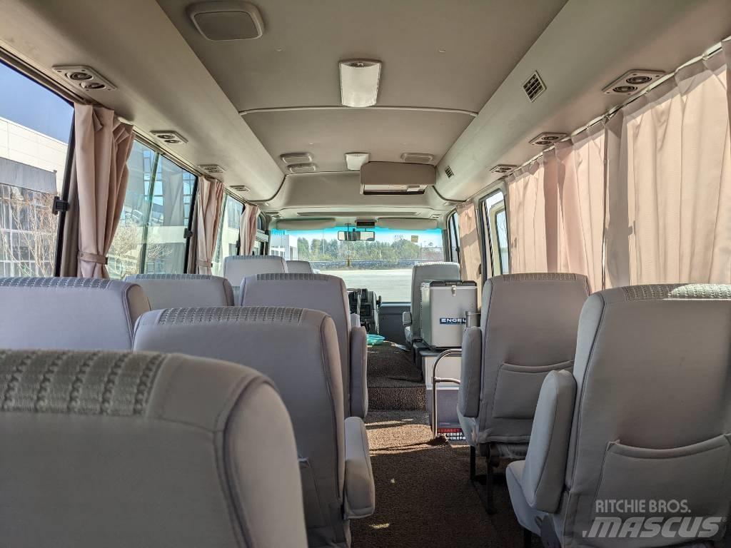 Nissan Civilian Tarpmiestiniai autobusai