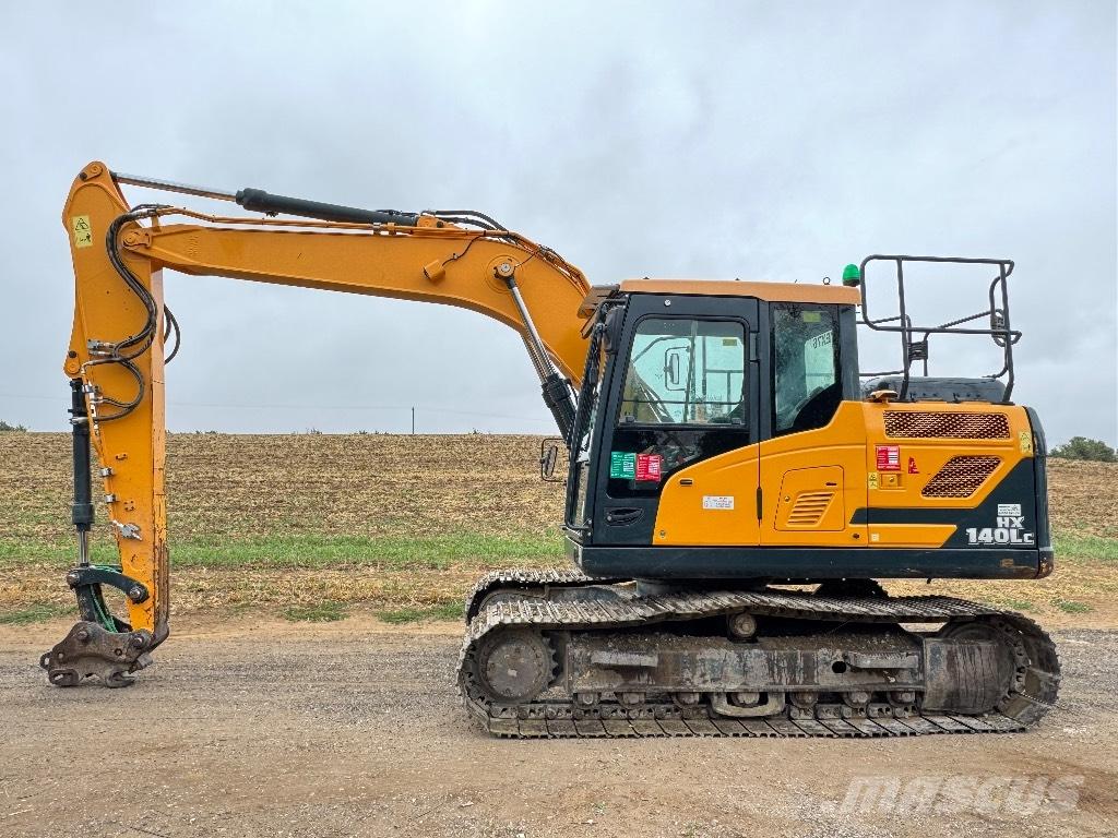 Hyundai HX140 LC Vikšriniai ekskavatoriai