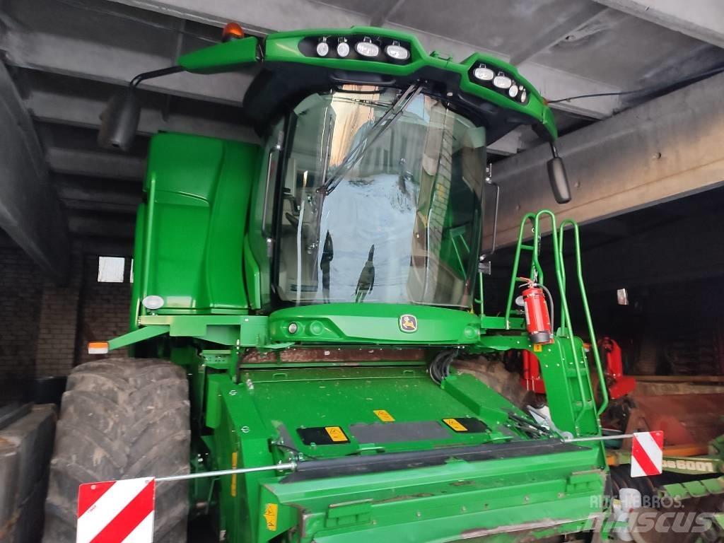 John Deere T 670 i Derliaus nuėmimo kombainai