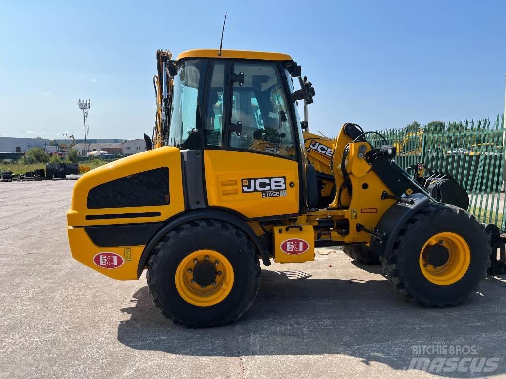 JCB 407 agri demo Traktoriai