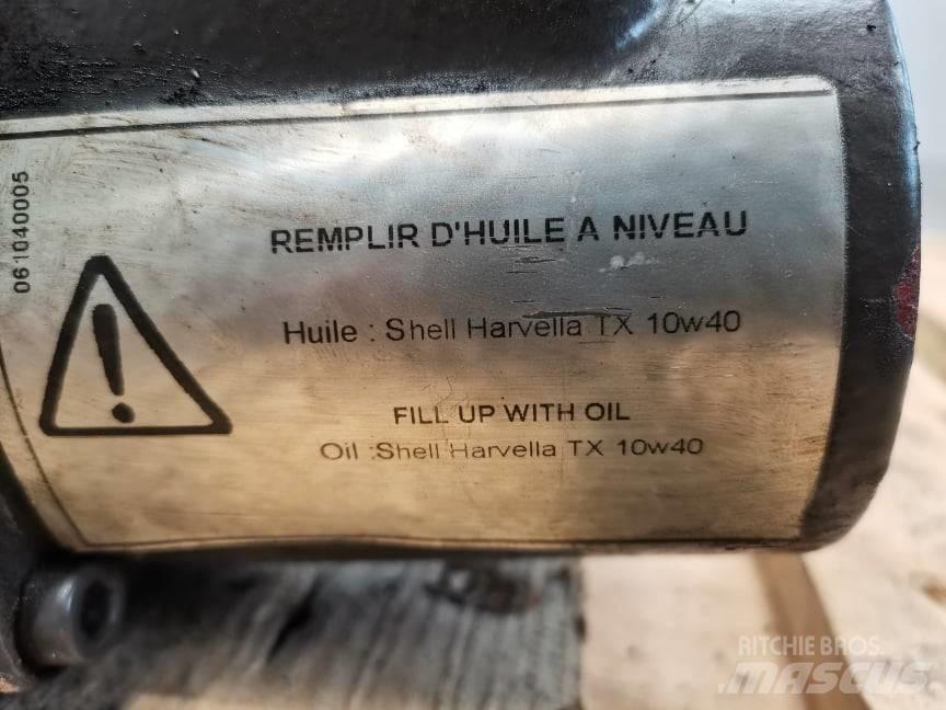CLAAS Axion .... shaft Sijos ir savivarčiai