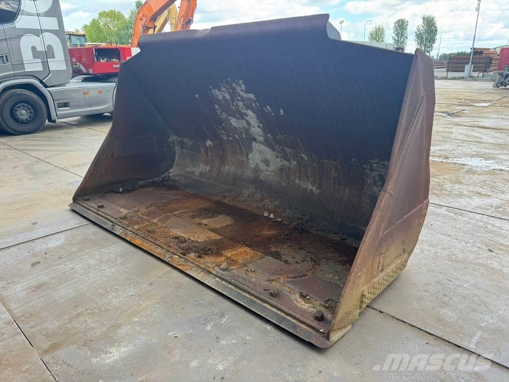 Volvo 4.2 m3 Kaušai