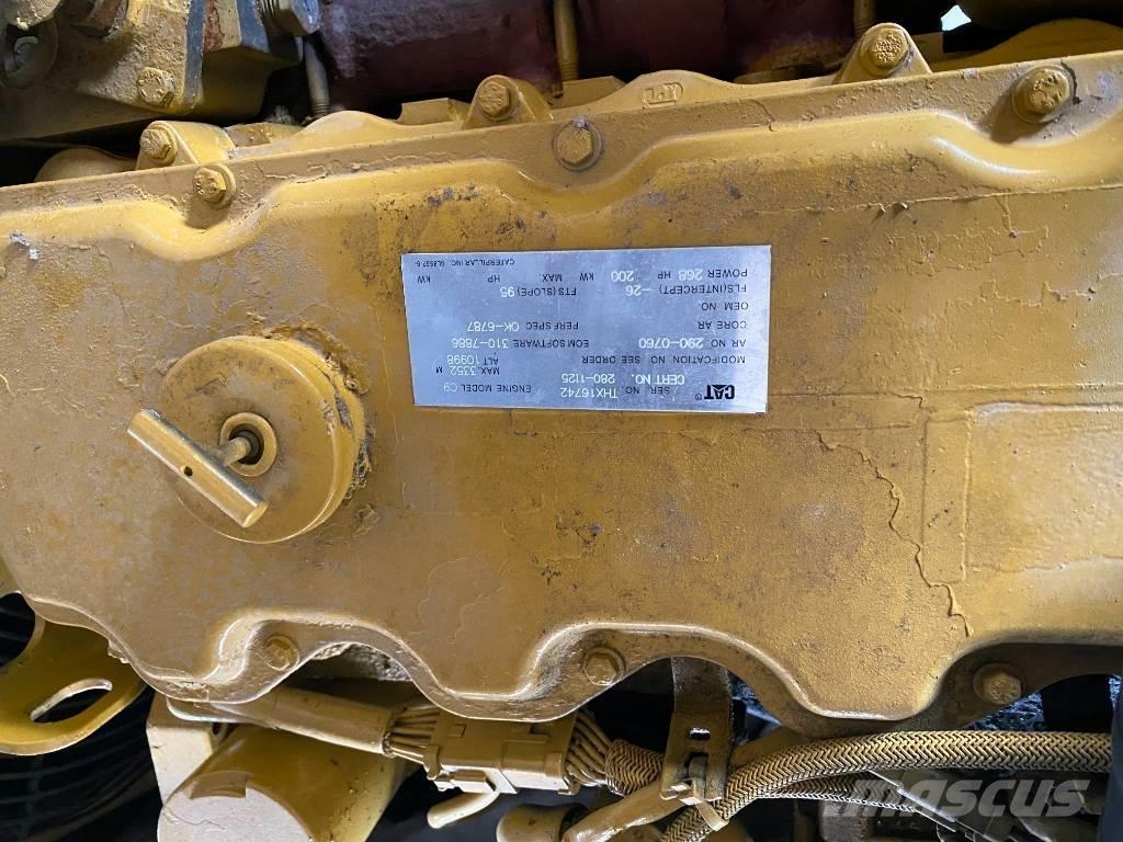 CAT 330 D Vikšriniai ekskavatoriai