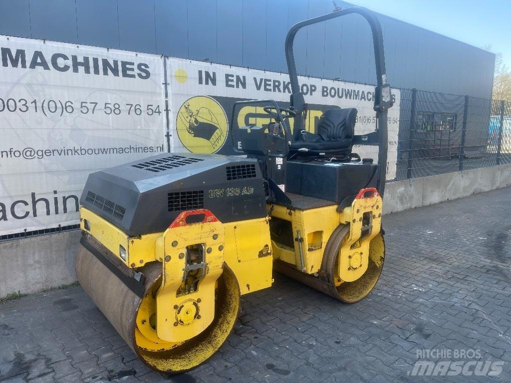 Bomag BW 138 AD Porinių būgnų volai