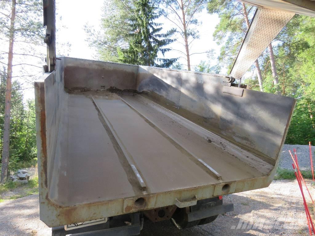 Sisu SR 300 Savivarčių priekabų vilkikai