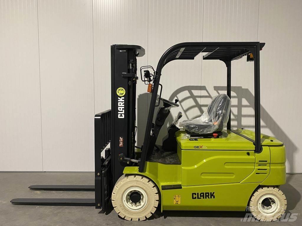 Clark GEX30 Elektriniai šakiniai krautuvai