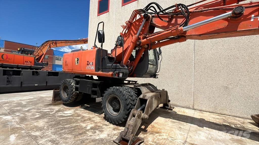 Hitachi ZX 210 W Ratiniai ekskavatoriai