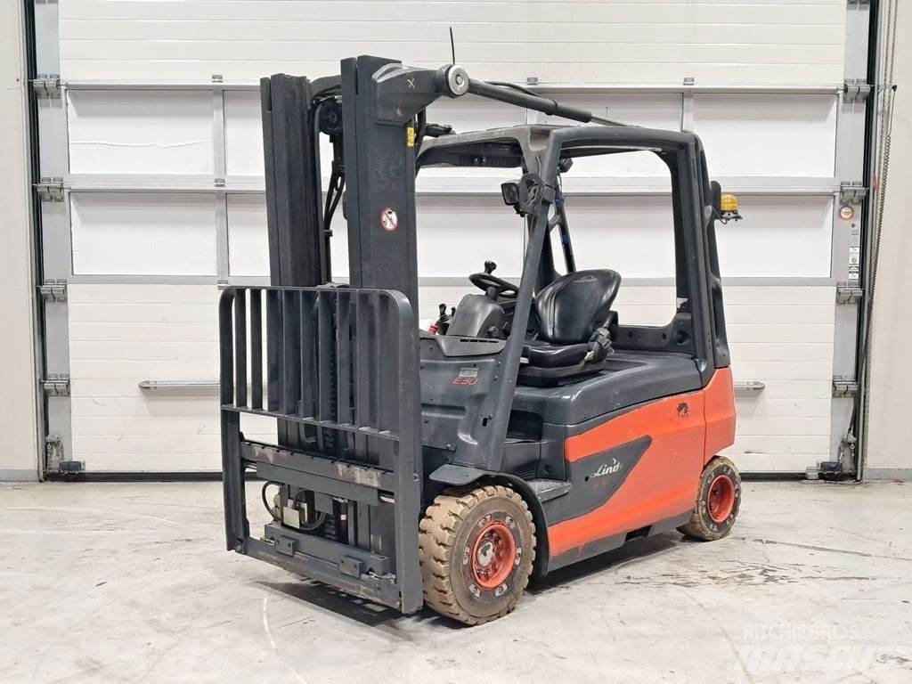 Linde E30L-01 Elektriniai šakiniai krautuvai