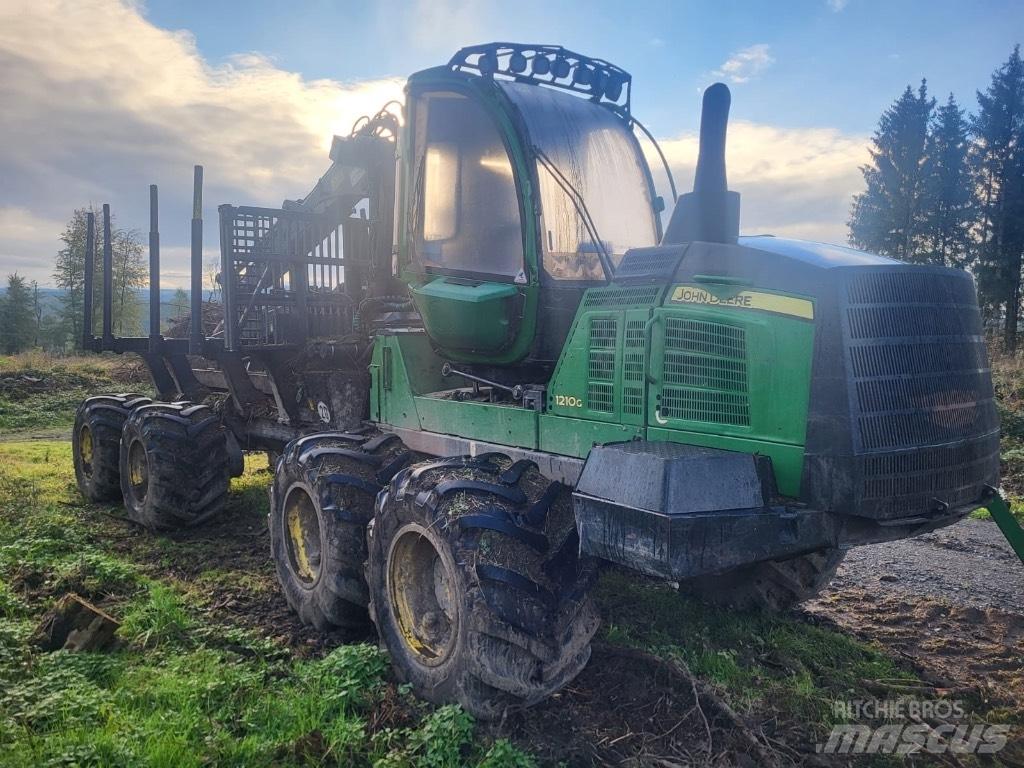 John Deere 1210 G Naudoti miškovežiai (Forvarderiai)