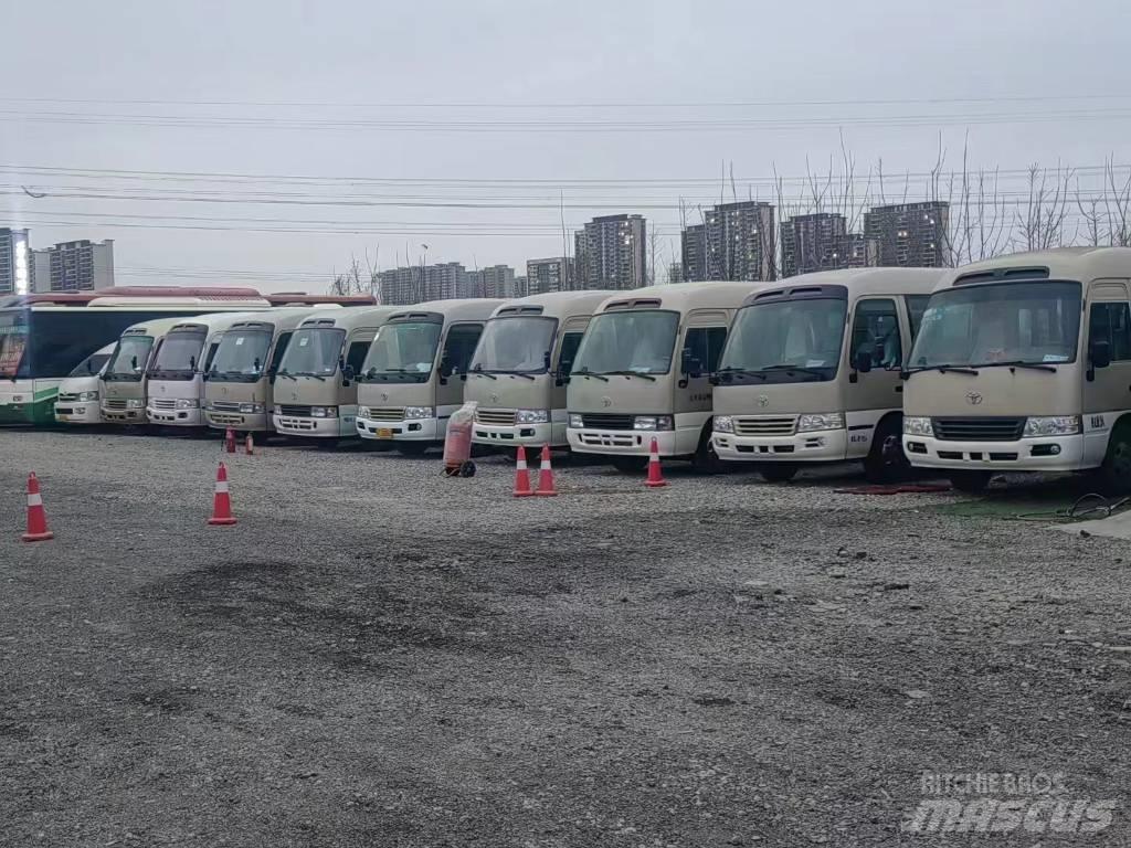 Toyota Coaster Tarpmiestiniai autobusai