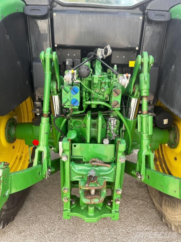 John Deere 6115 M Traktoriai
