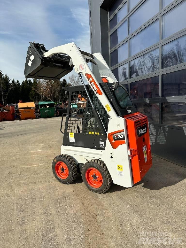 Bobcat S 70 Krautuvai su šoniniu pasukimu