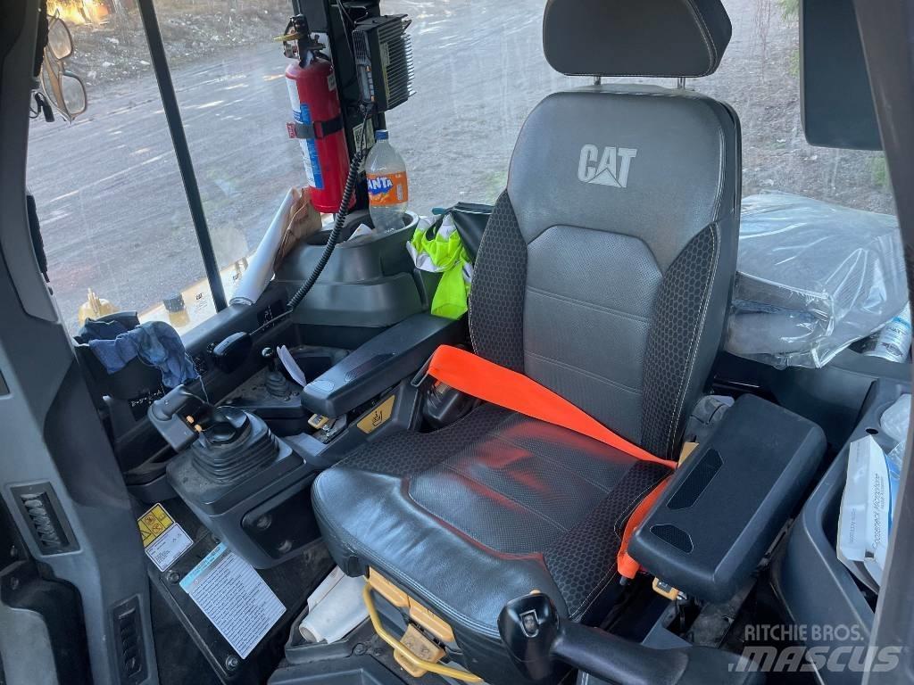 CAT D 6 XE LGP Vikšriniai buldozeriai