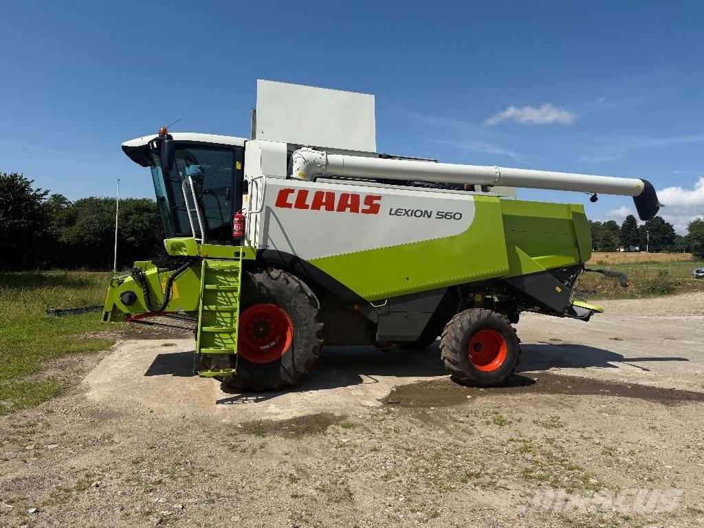 CLAAS Lexion 560 Derliaus nuėmimo kombainai