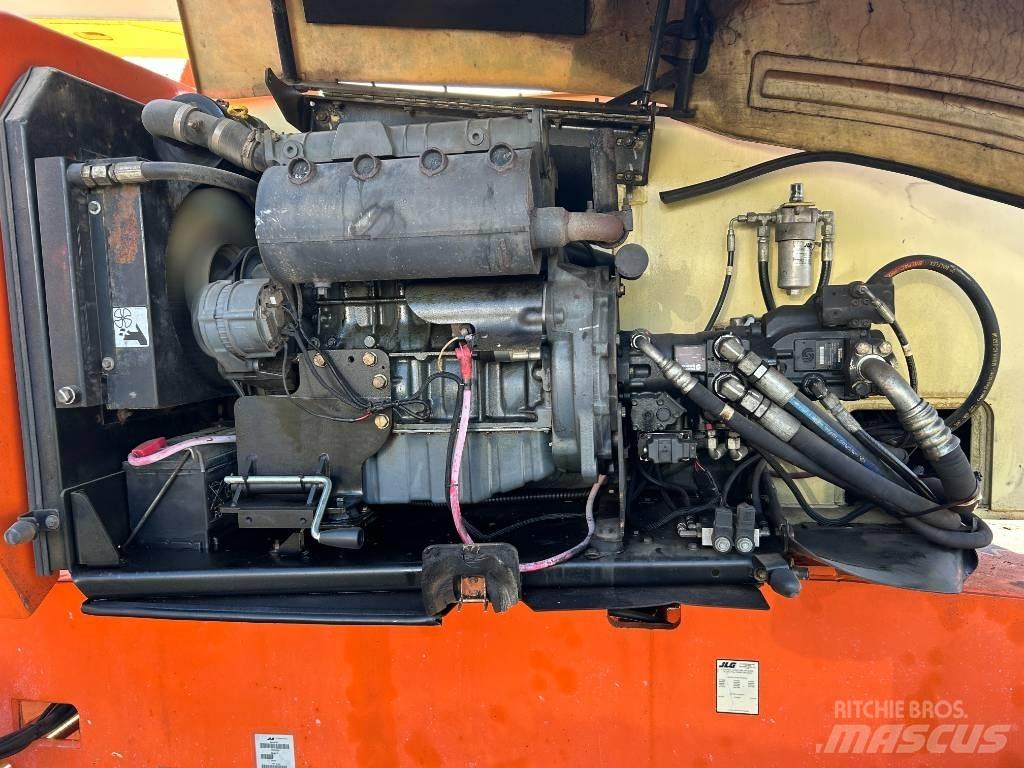 JLG 800 AJ Alkūniniai keltuvai