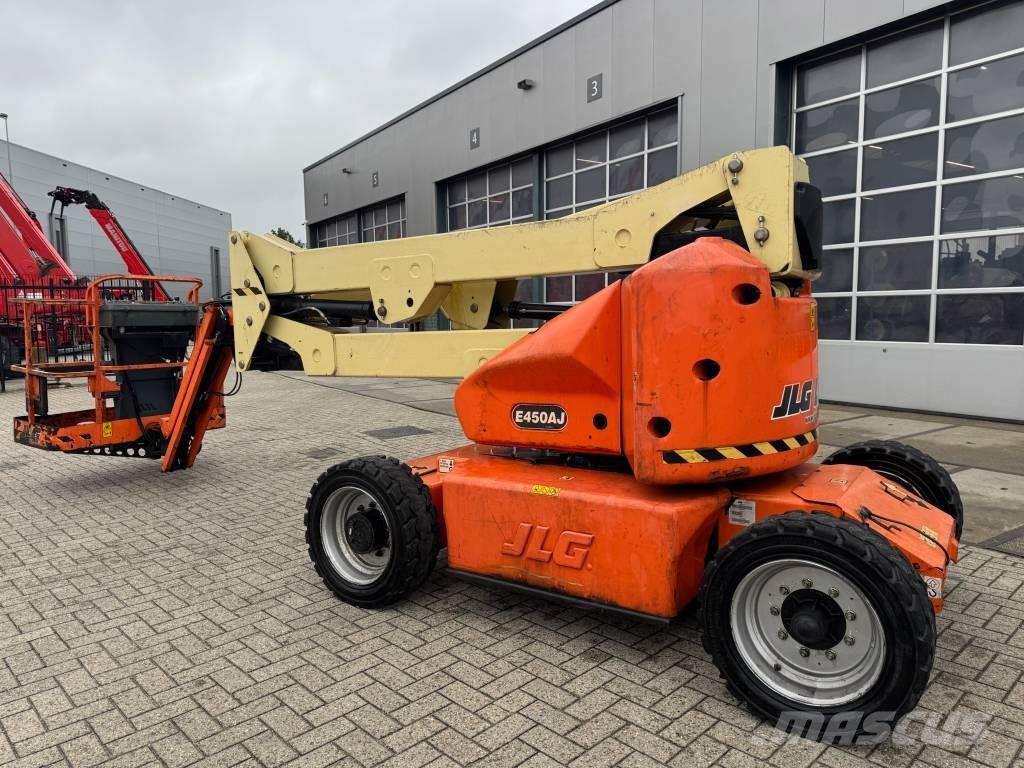 JLG E 450 AJ Alkūniniai keltuvai