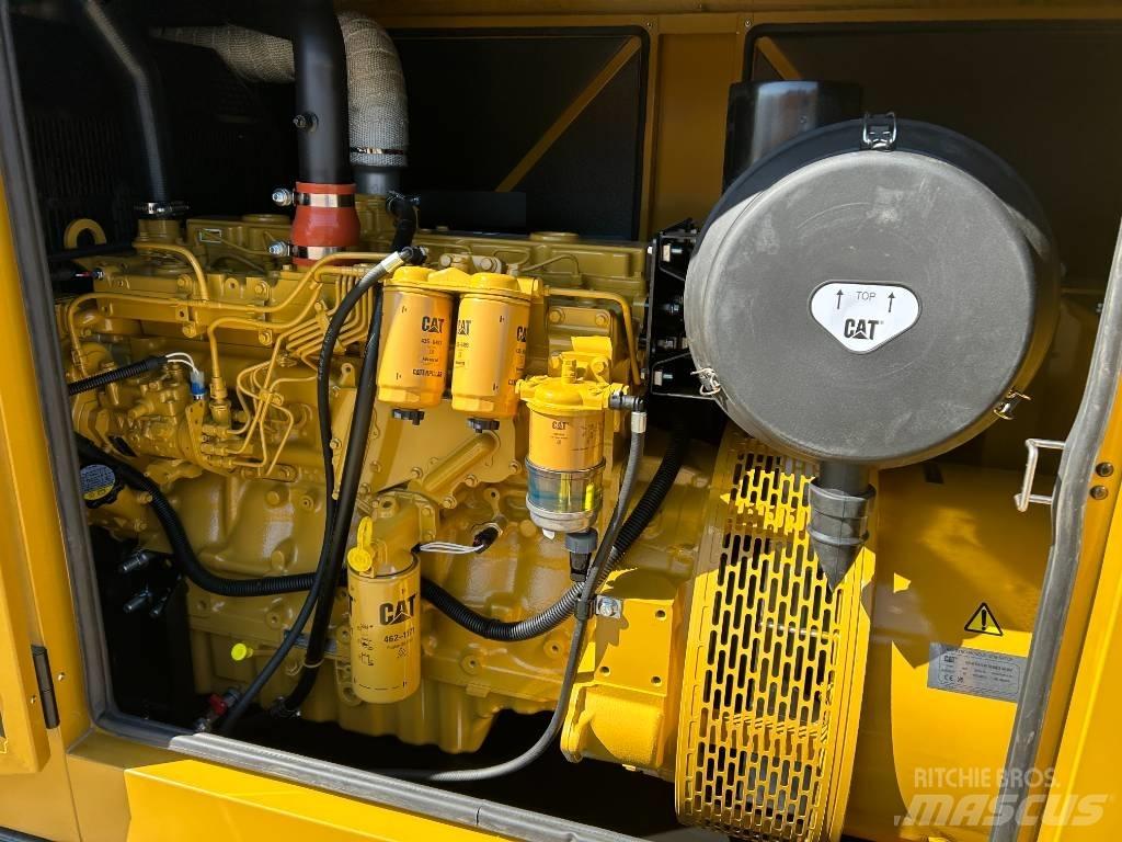 CAT DE 220 GC Dyzeliniai generatoriai