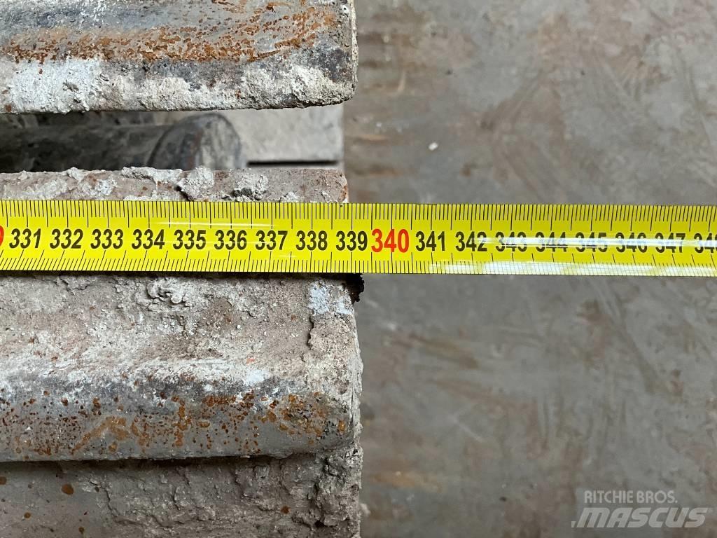 Hitachi ZX 250 LC-3 Vikšriniai ekskavatoriai