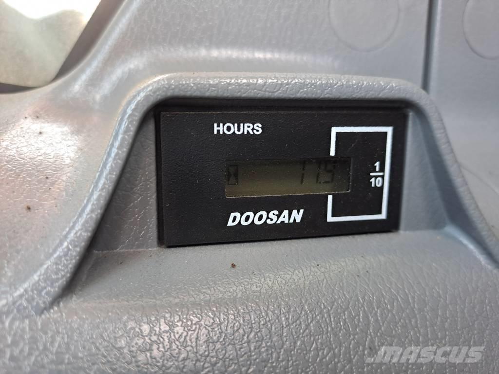 Doosan DX530LC-7M Vikšriniai ekskavatoriai