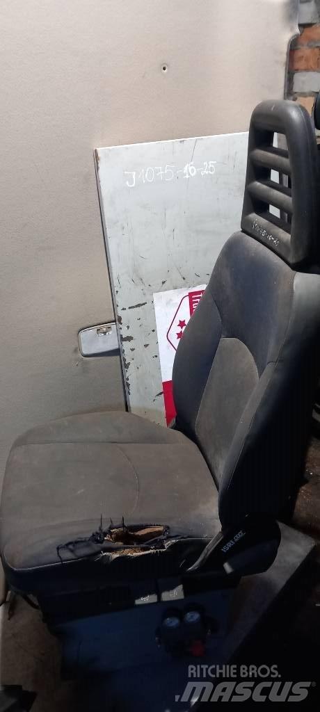 Iveco Daily.     3802247 Kabinos ir salonai