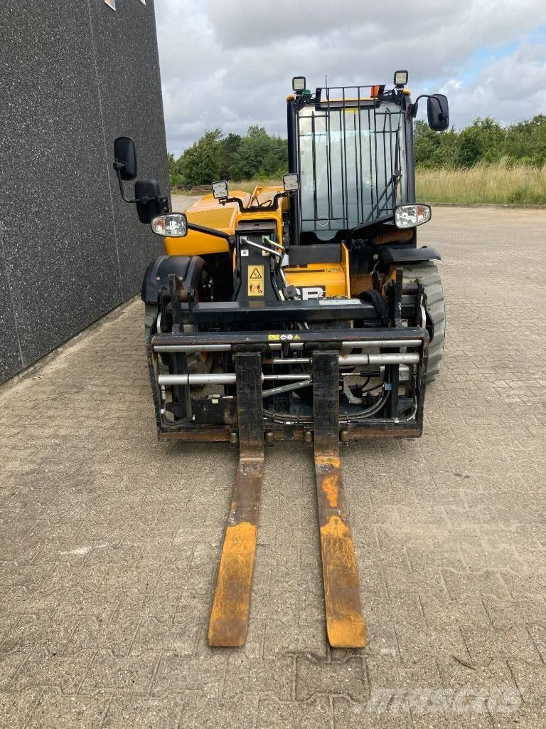 JCB 525-60 E Teleskopiniai krautuvai