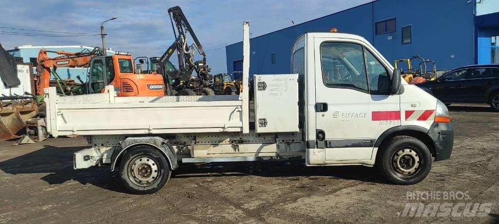Renault Master 120 Savivarčių priekabų vilkikai