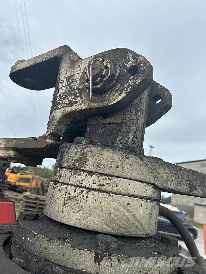 Liebherr 30t Griebtuvai
