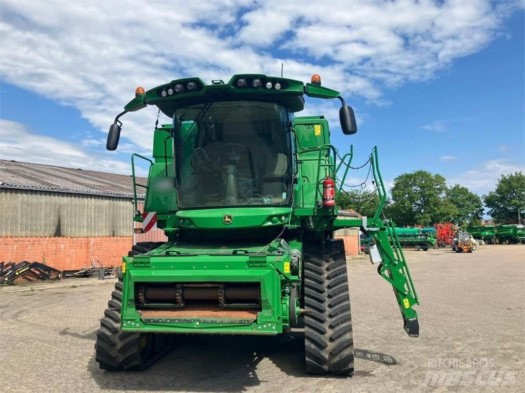 John Deere T670 Derliaus nuėmimo kombainai