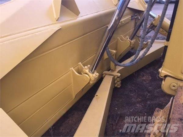 CAT D 6 R Vikšriniai buldozeriai