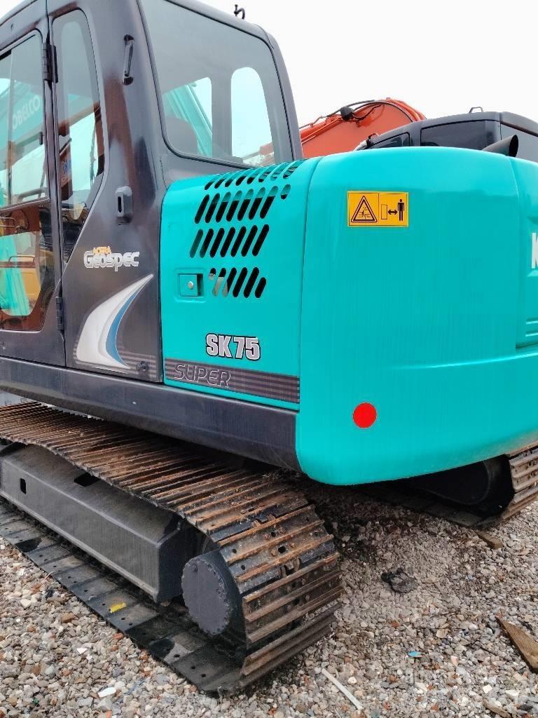 Kobelco SK 75 Vikšriniai ekskavatoriai