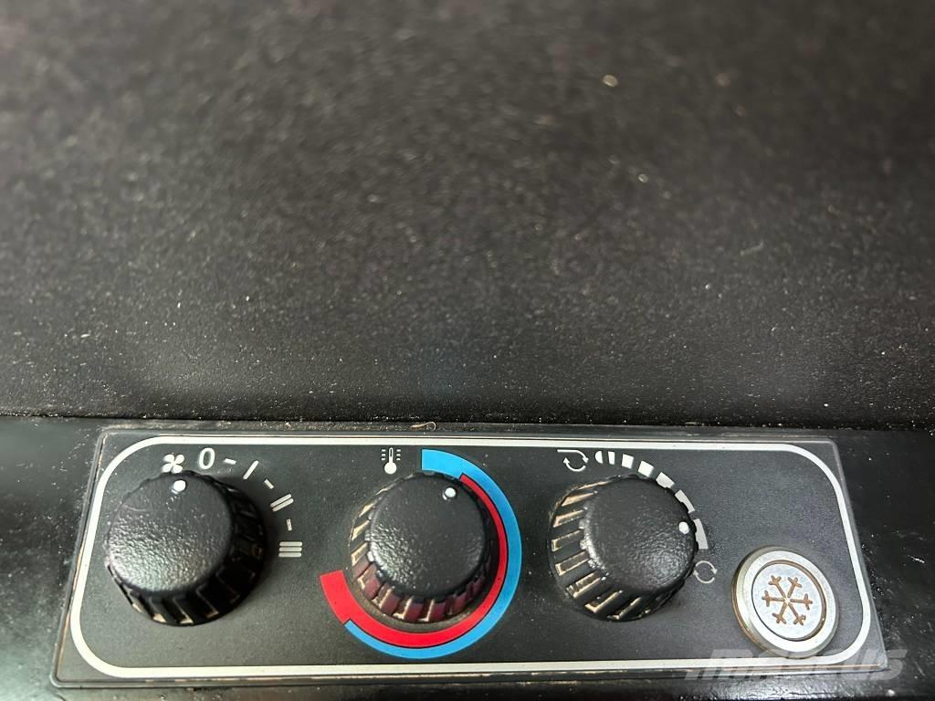 JCB 8085 ZTS Vidutinės galios ekskavatoriai 7-12 t