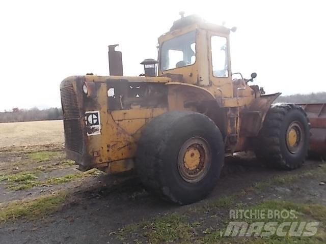 CAT 980B Naudoti ratiniai krautuvai