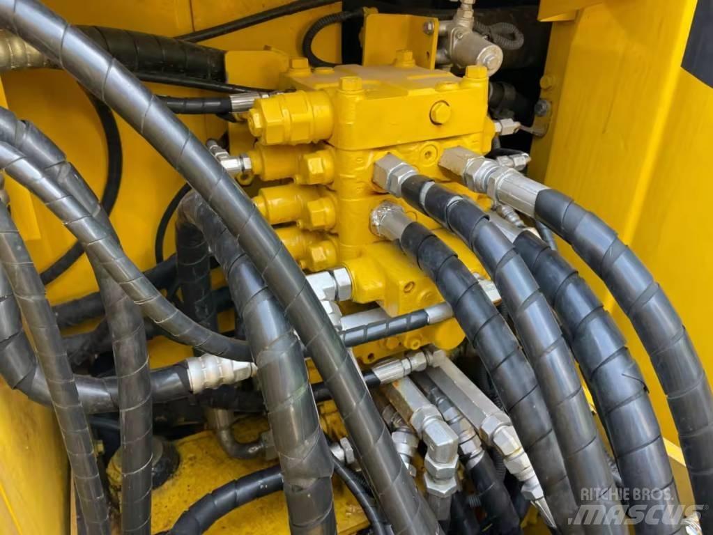 Komatsu PC 120 Vikšriniai ekskavatoriai