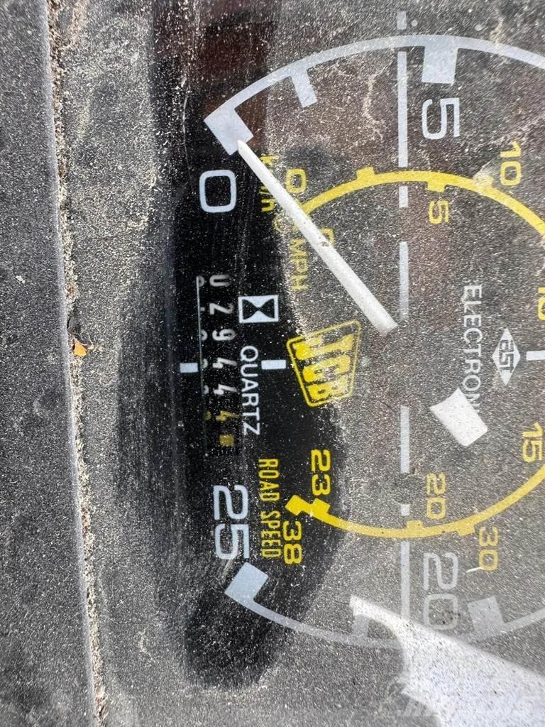 JCB 3CX 4x4 Ekskavatoriniai krautuvai