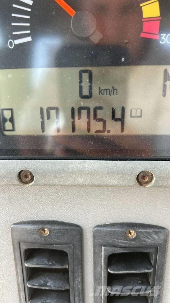 CAT 160 M Greideriai